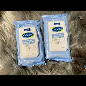 Cetaphil cleansing cloths